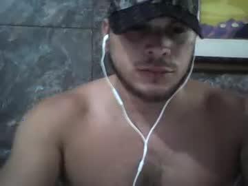 ahotcumx1990quilla chaturbate