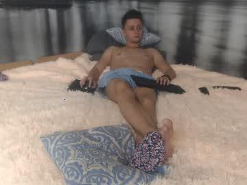 fitboy2feet chaturbate