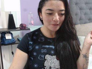 holly-47 bongacams