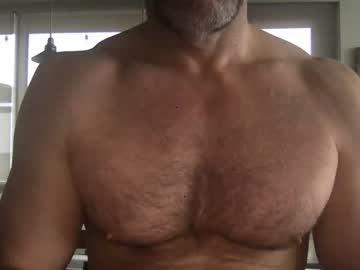 luvmuscularfurrymen chaturbate