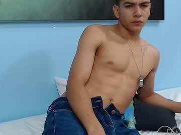 michael_hunter chaturbate