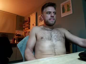 niko8319 chaturbate