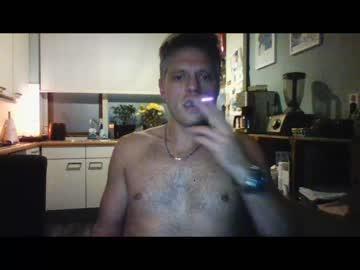 niko8319 chaturbate