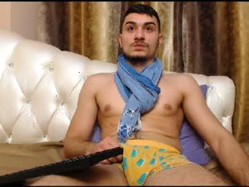 romanianguy9519 chaturbate