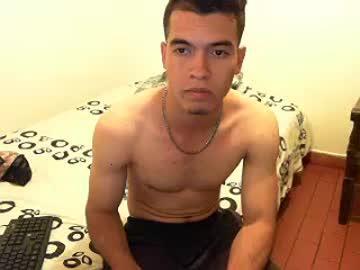 singlesextroy chaturbate