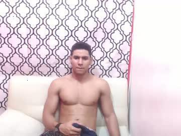 strongmusclehot20 chaturbate