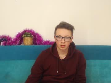 thomasson_singer chaturbate