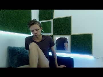 tommy_larsen chaturbate