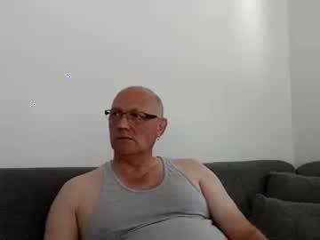 yellowbus1963 chaturbate